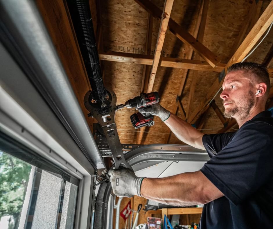 Garage Door Repair Aurora