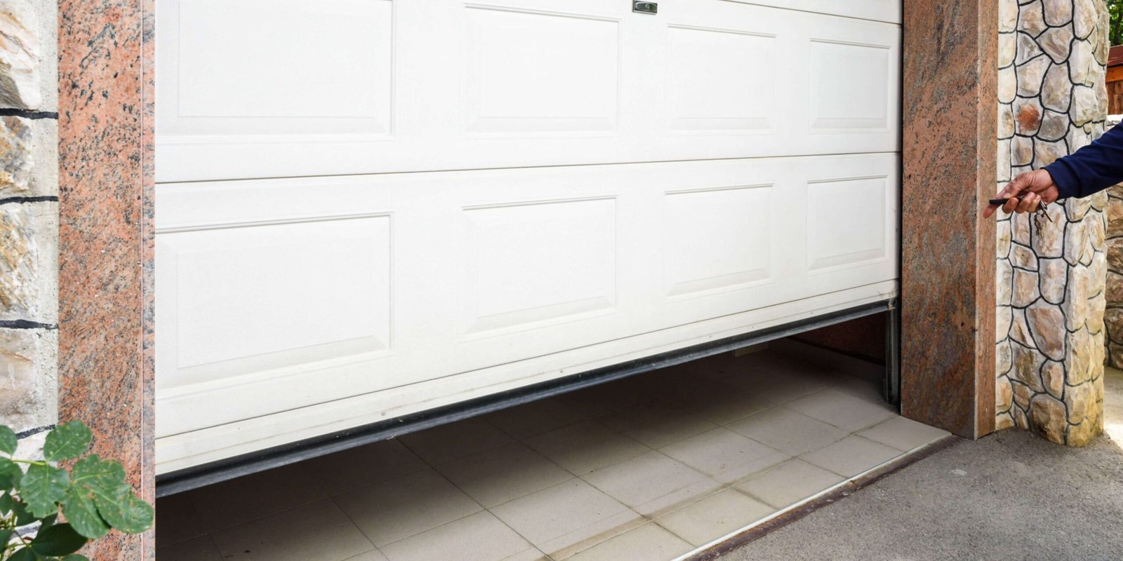 Same-Day Garage Door Repair Broomfield for Residential & Commercial Doors